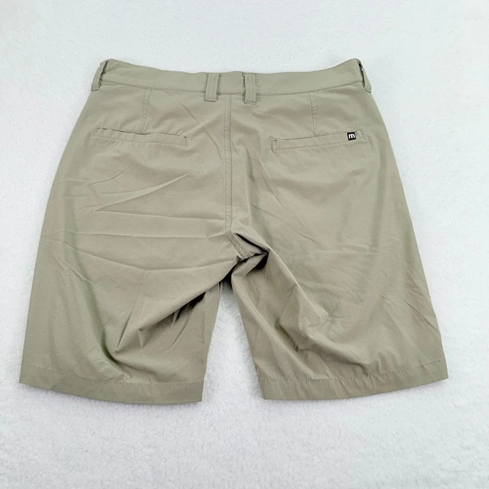 Travis Mathew Shorts Mens 32‎ (33) Beige Striped Chino Sports Golf Performance